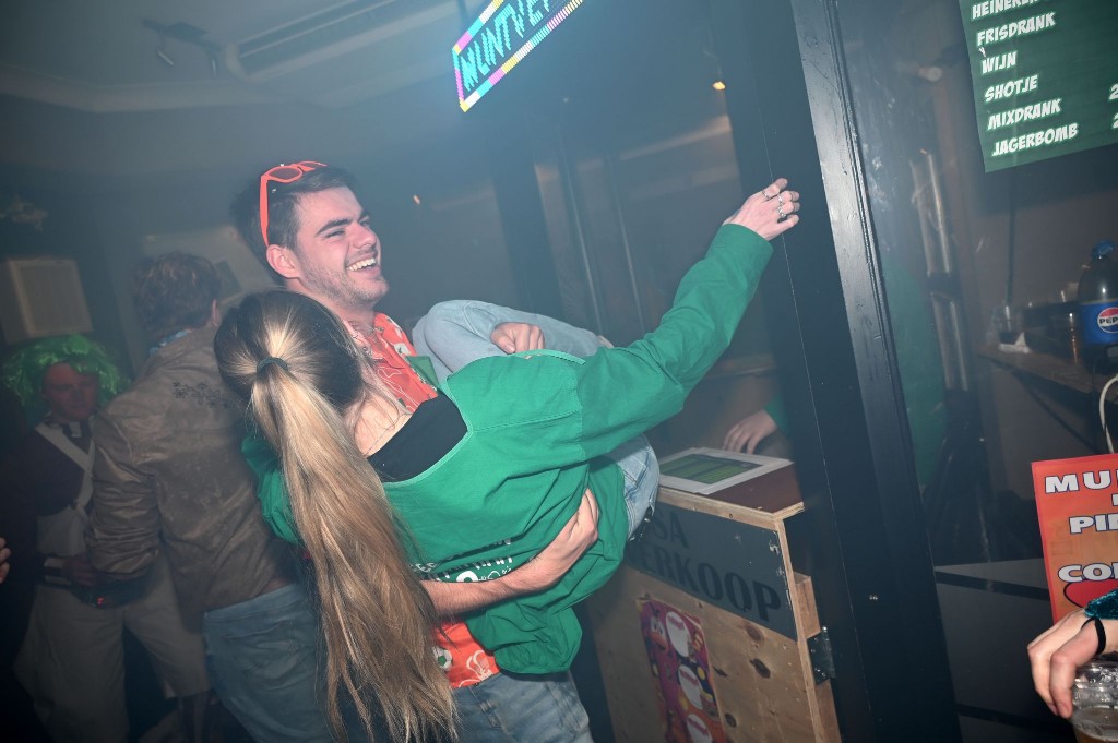../Images/Afterparty carnaval 2025 095.jpg